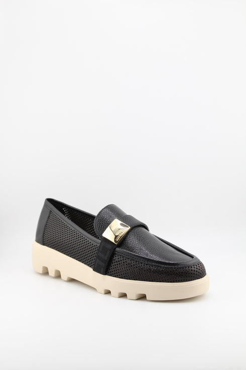 Luz da lua Perforated Leather Slip-On Loafers